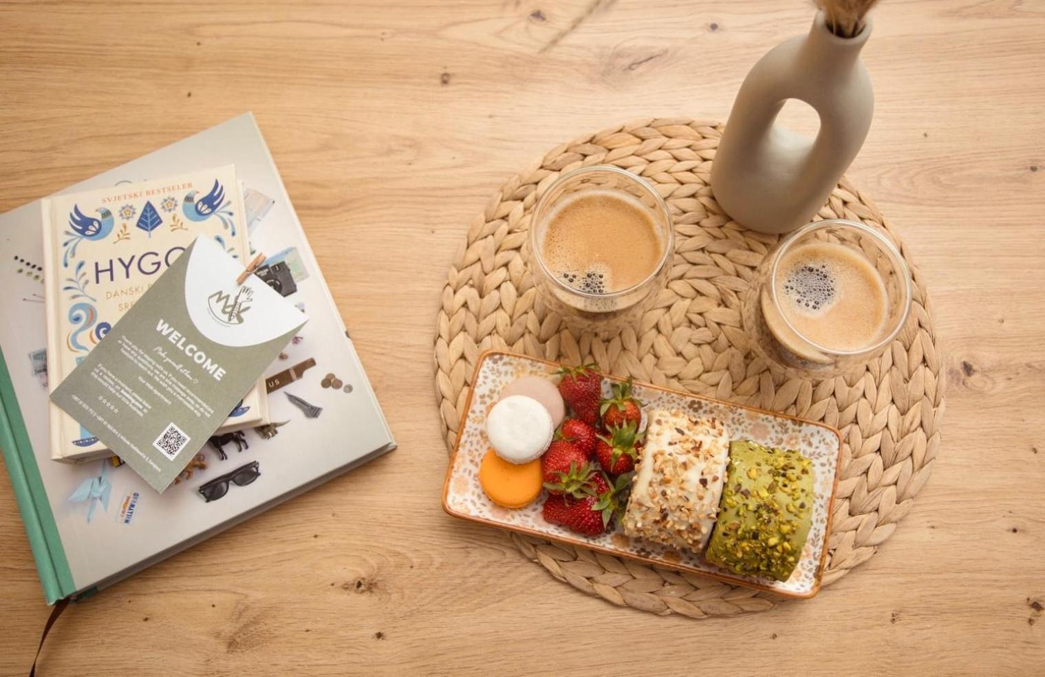 Mak Apartment - Free Parking - Balcony 사라예보 외부 사진